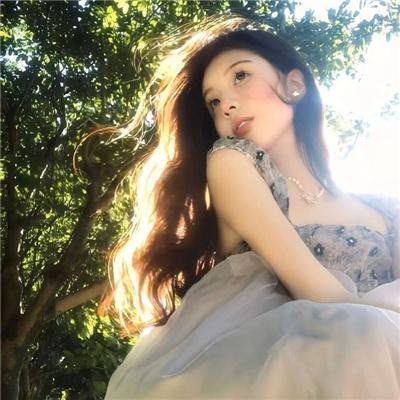 敦君与女朋友